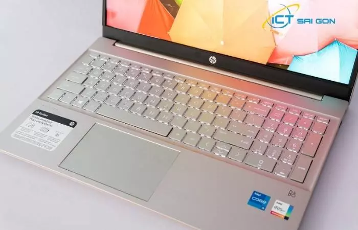Những mẫu laptop HP có đèn bàn phím