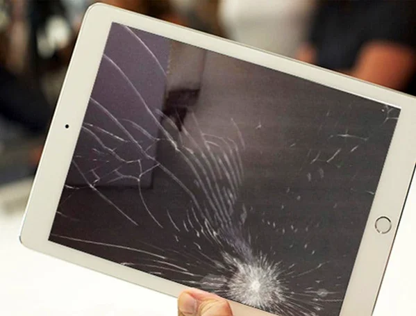 Va đập, đánh rơi các linh kiện bên trong iPad có thể bị hỏng