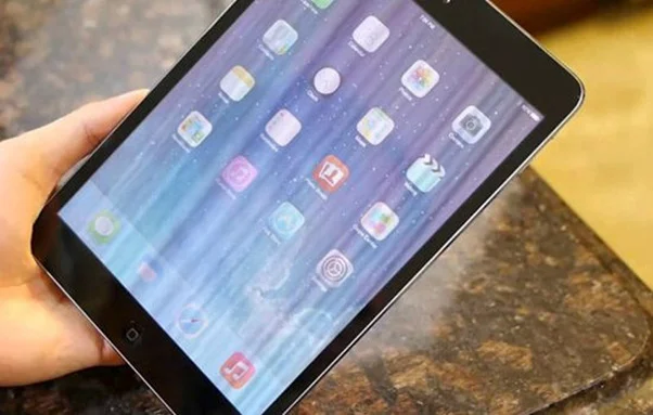 Màn hình iPad bị đứng hình, bị sọc, điểm chết