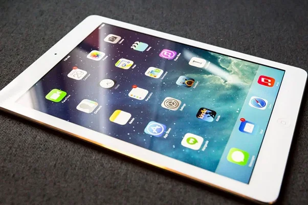 Cần làm gì để hạn chế màn hình iPad bị phản quang?